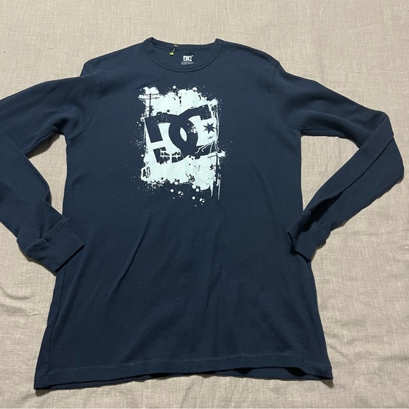 Y2K DC Long Sleeve Thermal Waffle Knit Tee. 2000s skater layering grunge base - Picture 2 of 6